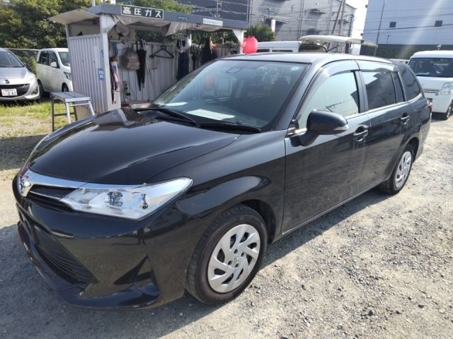 2994 Toyota Corolla fielder NRE161G 2018 г. (LUM Fukuoka Nyusatsu)